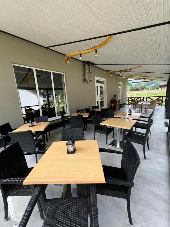 Біла Кобила (клікай сюди!)